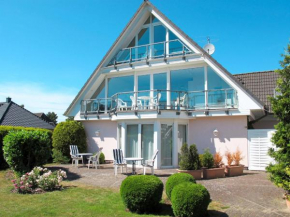 Apartment Christina III in Trassenheide
